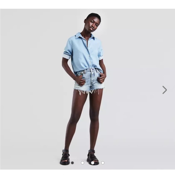 Levi’s 501 jean shorts waveline - medium wash - Picture 12 of 13